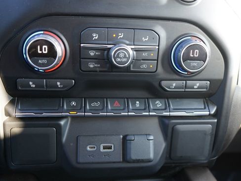 Used 2021 Chevrolet Silverado 1500 RST w/ Z71 Off-Road Package image 35