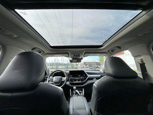 New 2026 Toyota Highlander Platinum AWD/4WD image 21