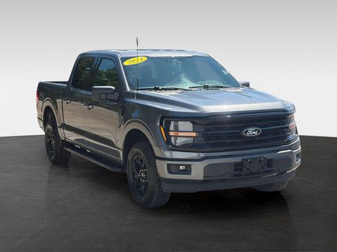 Used 2024 Ford F150 XLT w/ XLT Black Appearance Package AWD/4WD image 3