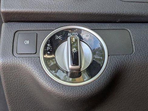 Used 2014 Mercedes-Benz C 350 Sport image 11