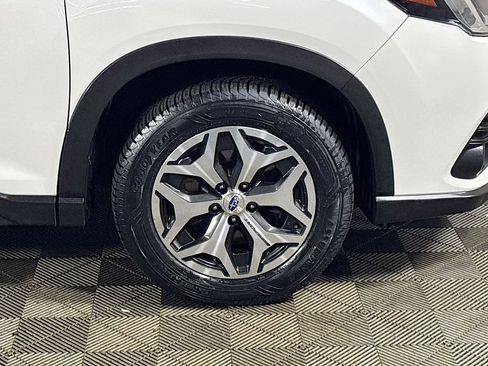 Used 2023 Subaru Forester Premium image 23
