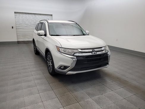 Used 2016 Mitsubishi Outlander SE FWD image 13