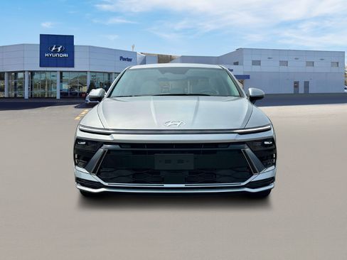 New 2025 Hyundai Sonata Limited FWD image 12