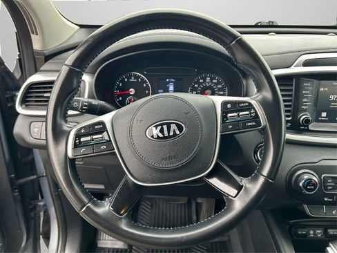 Used 2020 Kia Sorento S image 22