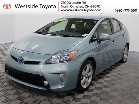 Used 2013 Toyota Prius Five image 1