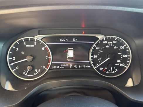 Used 2024 Nissan Rogue SV FWD image 22