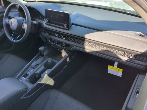New 2025 Honda Accord SE image 13
