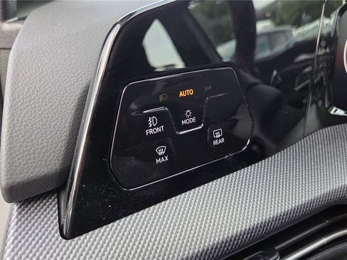 New 2026 Volkswagen GTI SE FWD image 16