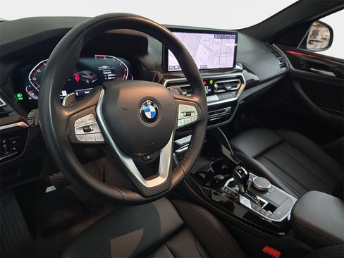 Used 2024 BMW X4 xDrive30i w/ Parking Assistance Package image 19