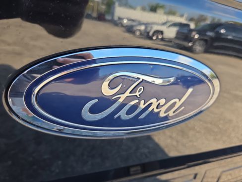 Used 2019 Ford F150 XLT w/ Equipment Group 302A Luxury image 16