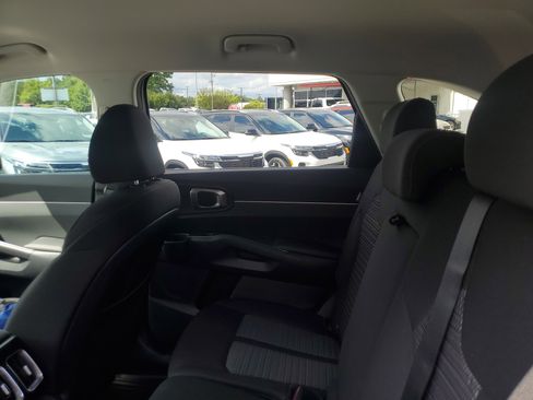New 2026 Kia Sorento LX image 10