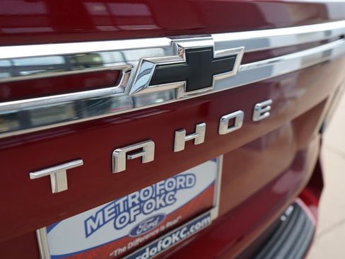 Used 2022 Chevrolet Tahoe LT w/ Luxury Package AWD/4WD image 6
