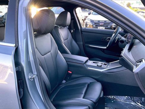 Used 2024 BMW 330i Sedan w/ Convenience Package image 7