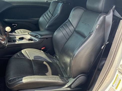 Used 2016 Dodge Challenger SRT Hellcat RWD image 8