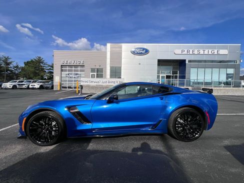 Used 2016 Chevrolet Corvette Z06 w/ Z07 Performance Package RWD image 7