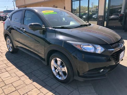 Used 2017 Honda HR-V EX image 8
