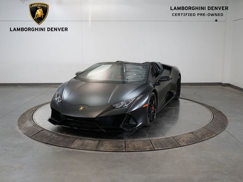 Used 2023 Lamborghini Huracan EVO image 1