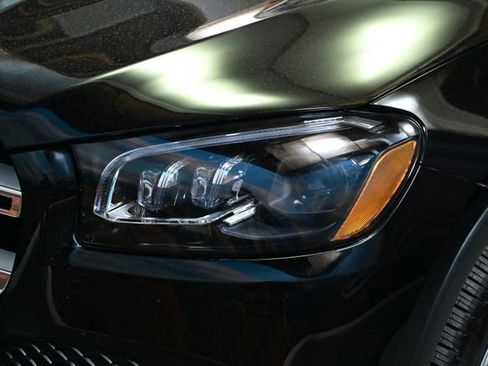 Used 2021 Mercedes-Benz GLS 450 4MATIC image 16