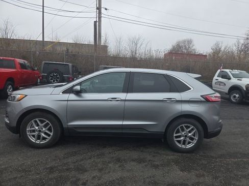 Used 2024 Ford Edge SEL image 7