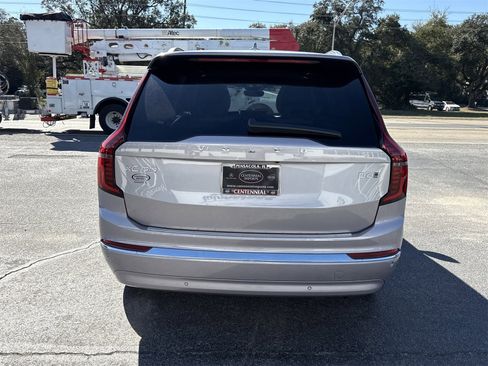 New 2026 Volvo XC90 B6 Plus w/ Protection Package Premier AWD/4WD image 4