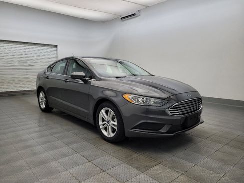 Used 2018 Ford Fusion SE w/ Fusion SE Technology Package image 13