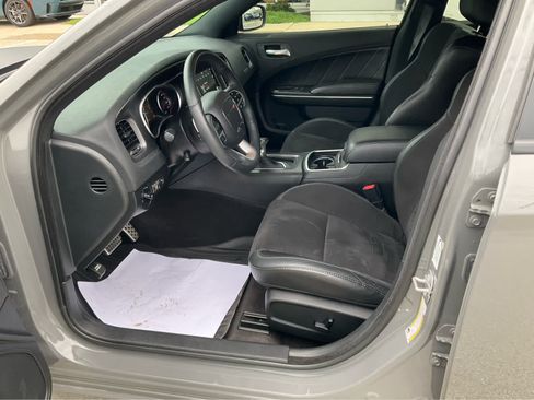 Used 2018 Dodge Charger R/T Scat Pack RWD image 5