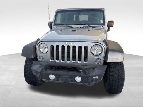 Used 2015 Jeep Wrangler Sahara image 5