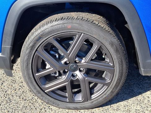 New 2026 Jeep Compass Limited image 18