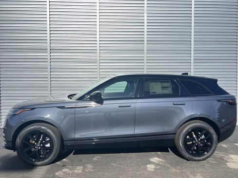 New 2025 Land Rover Range Rover Velar Dynamic SE image 2