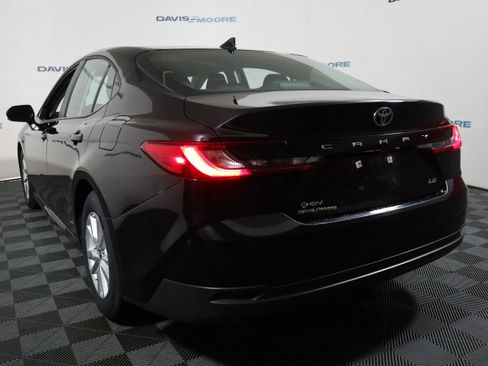 Used 2025 Toyota Camry LE FWD image 9