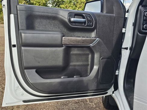 Used 2021 Chevrolet Silverado 1500 LTZ image 15