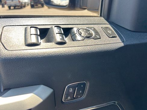 Used 2017 Ford F350 Lariat w/ Lariat Ultimate Package AWD/4WD image 13