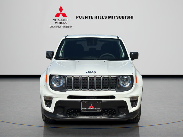 Used 2023 Jeep Renegade Latitude AWD/4WD image 2