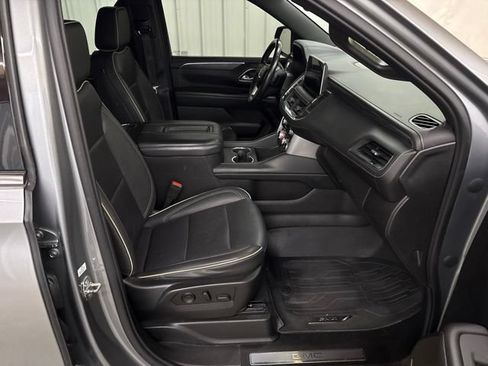 Used 2023 GMC Yukon SLT AWD/4WD image 31