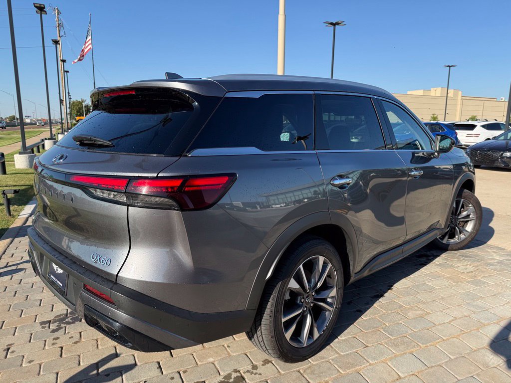 Used 2024 INFINITI QX60 Luxe AWD/4WD image 5