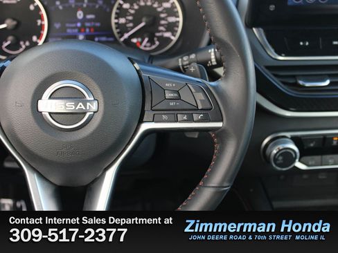 Used 2023 Nissan Altima 2.5 SR w/ SR Premium Package image 13