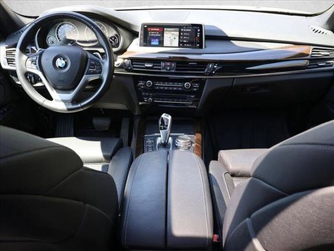 Used 2018 BMW X5 xDrive40e AWD/4WD image 25