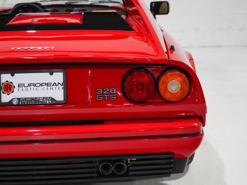 Used 1989 Ferrari 328 GTS RWD image 37