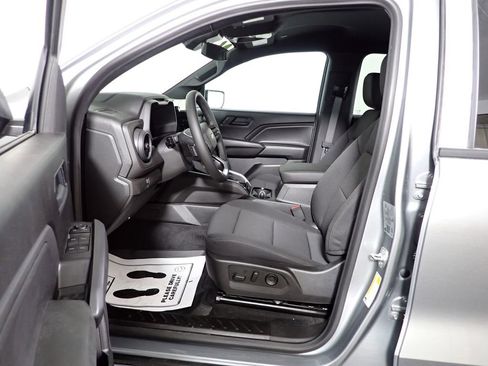 New 2026 Chevrolet Colorado W/T w/ WT Custom Package AWD/4WD image 18