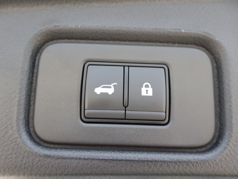 Used 2025 Nissan Pathfinder SL w/ Cargo Package AWD/4WD image 24
