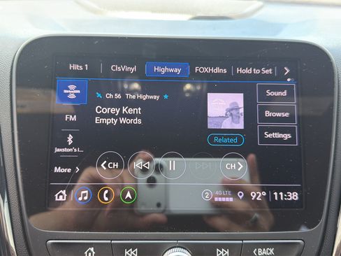 Used 2022 Chevrolet Equinox RS w/ RS Leather Package FWD image 40
