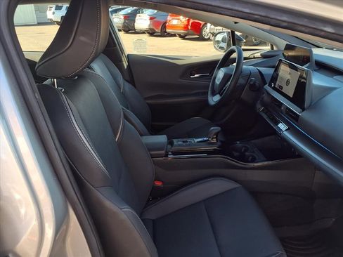 Certified 2023 Toyota Prius XLE image 25