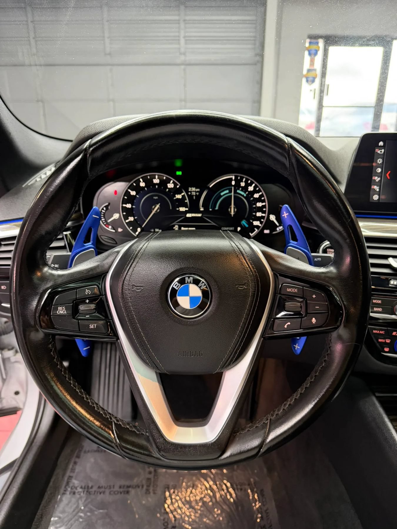 Used 2018 BMW 530e w/ Premium Package 2 RWD image 14