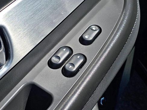 Used 2002 Ford Thunderbird Deluxe image 35