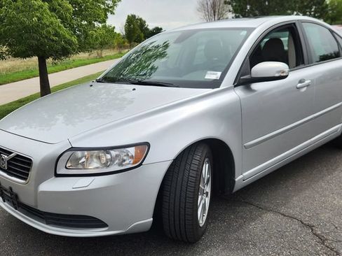Used 2008 Volvo S40 2.4i FWD image 2
