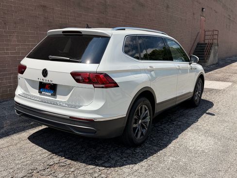 Used 2023 Volkswagen Tiguan SE FWD image 5