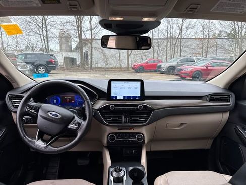Used 2020 Ford Escape Titanium AWD/4WD image 14