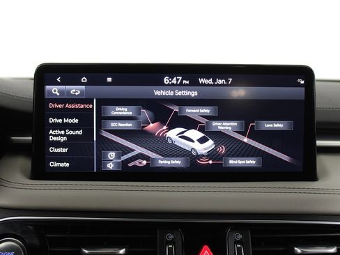 Used 2023 Genesis G70 2.0T w/ Sport Prestige Package image 28