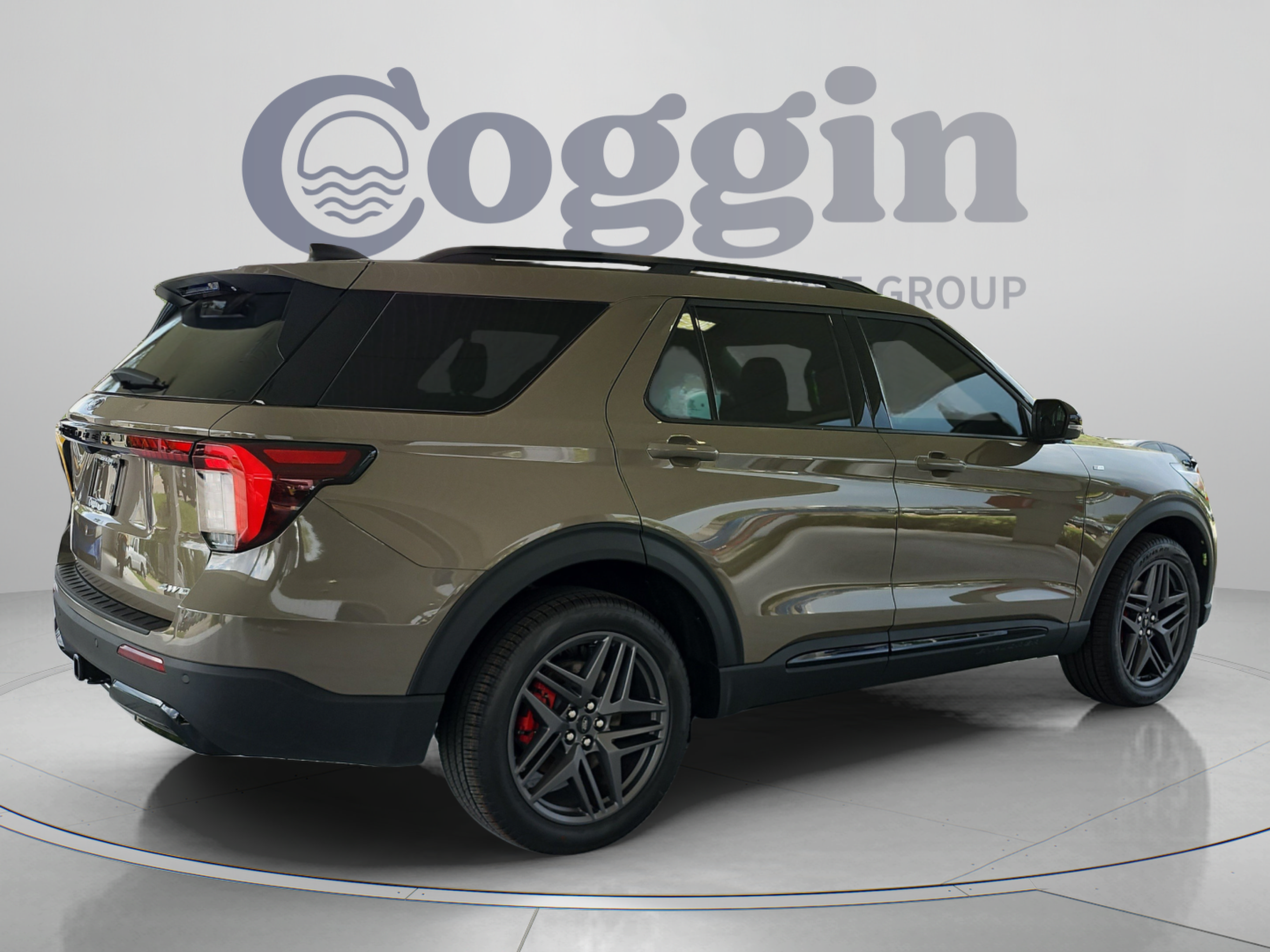 New 2026 Ford Explorer ST-Line w/ ST-Line Street Pack AWD/4WD image 5