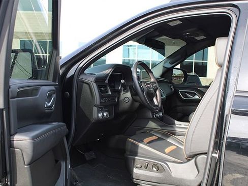 Used 2022 GMC Yukon AT4 AWD/4WD image 12